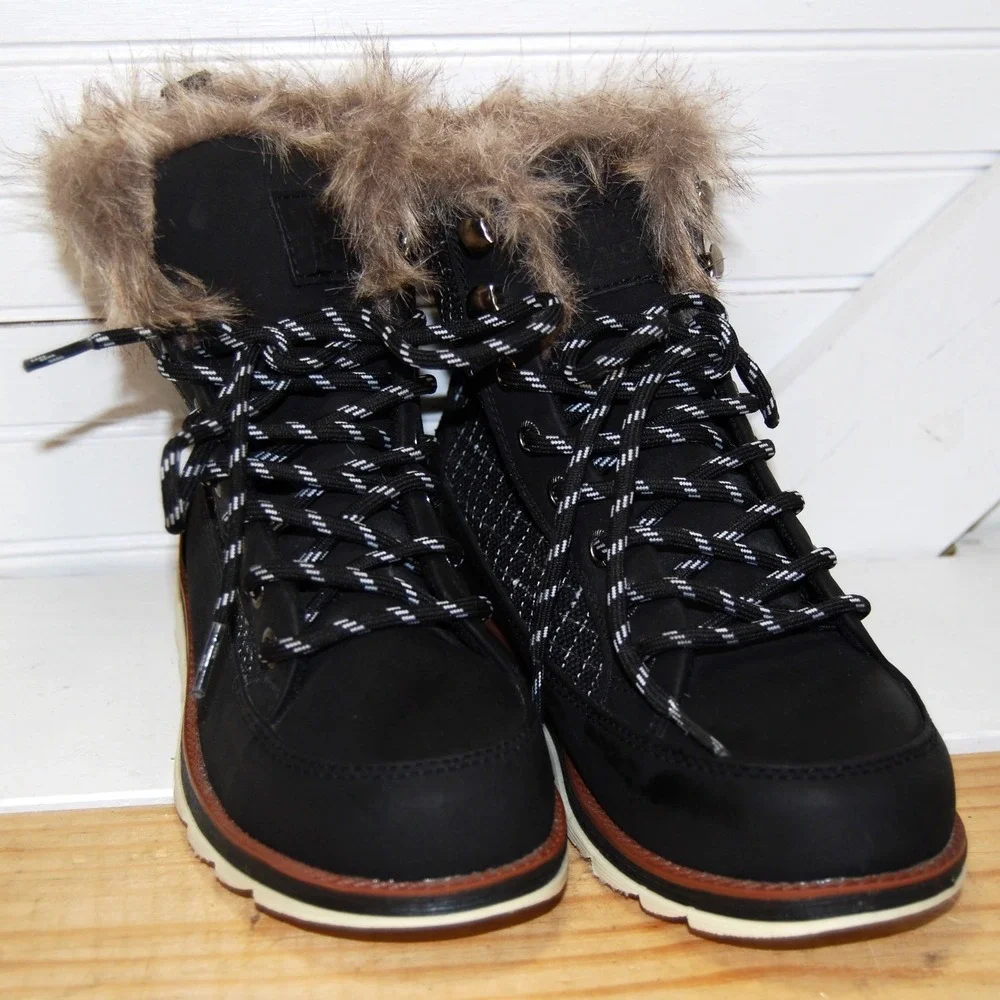 Muk Luks Boots Women's 6 Sigrid Black/White‎ NWT Water Resistant Faux Fur lined